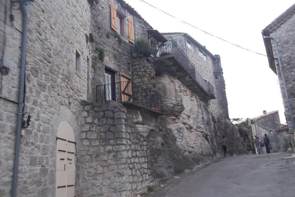 Maison Pierre Et Voute Au Coeur Du Village Balazuc Exteriör bild