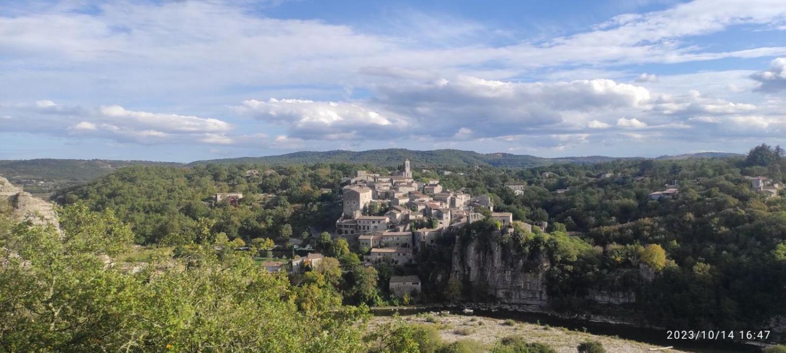 Maison Pierre Et Voute Au Coeur Du Village Balazuc Exteriör bild