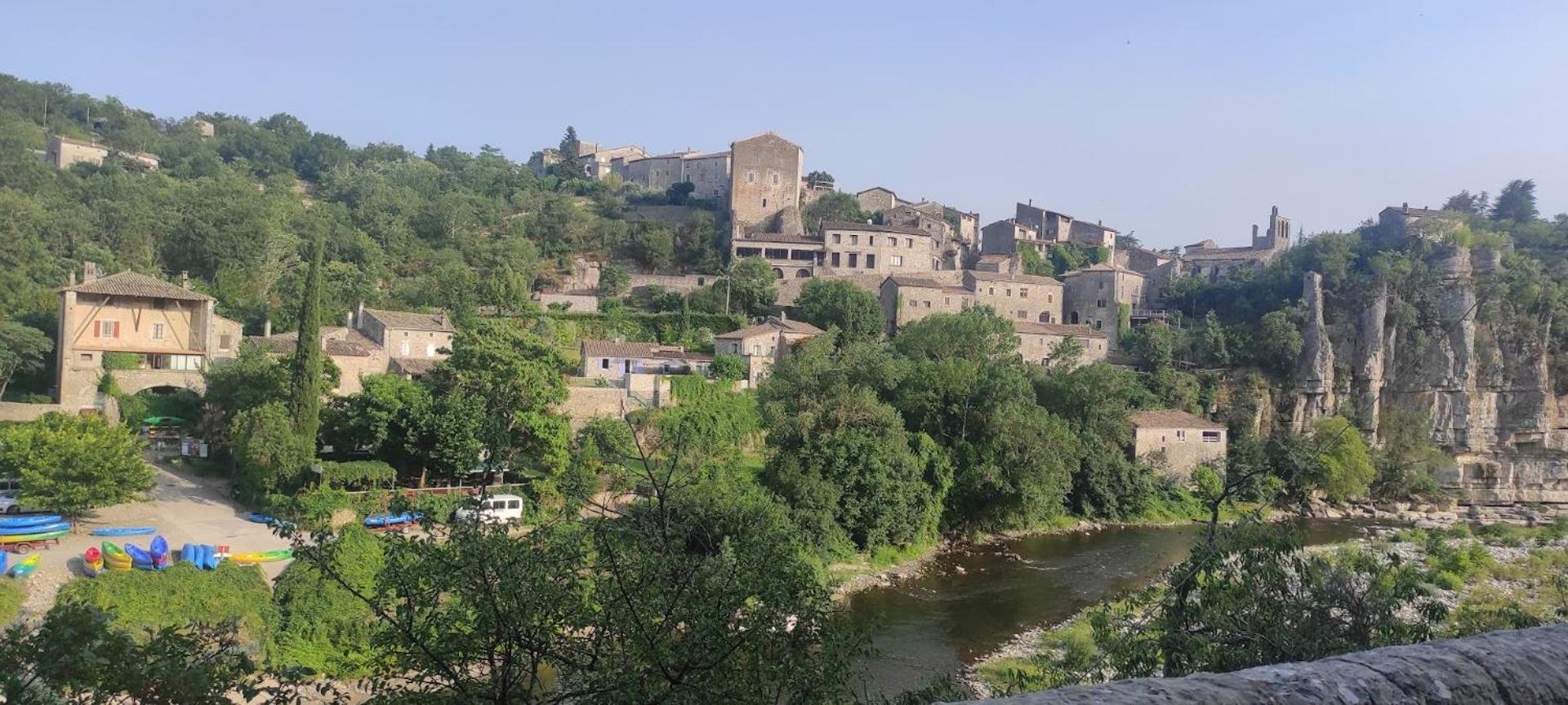 Maison Pierre Et Voute Au Coeur Du Village Balazuc Exteriör bild