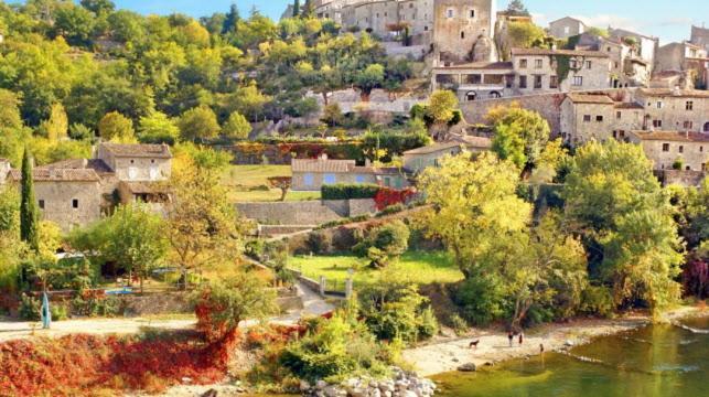Maison Pierre Et Voute Au Coeur Du Village Balazuc Exteriör bild